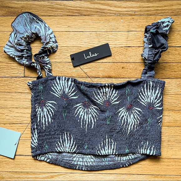 Dusty Blue Floral Print Crop Too - Picture 2 of 5